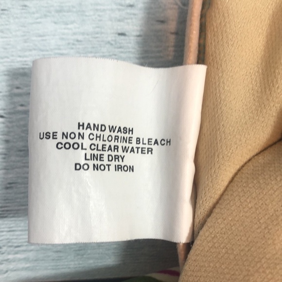 A & H Sportswear Floral Swimsuit Top Extra Large - Picture 4 of 8